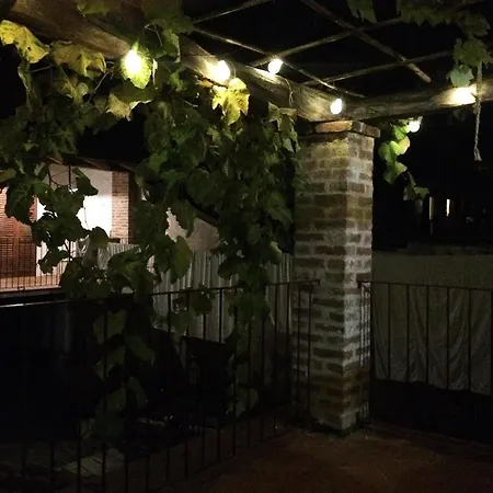 马达莱娜别墅 住宿加早餐酒店 布拉